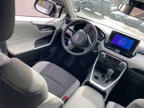New 2025 Toyota RAV4 XLE image 22