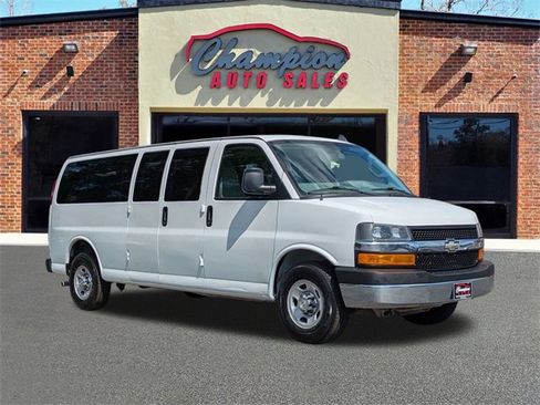 Used 2017 Chevrolet Express 3500 LT w/ LT Preferred Equipment Group image 1