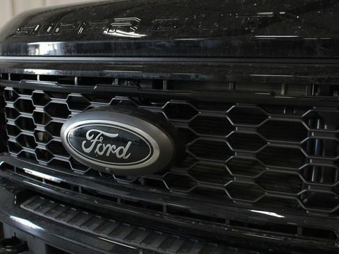 New 2026 Ford F350 Lariat w/ Black Appearance Package AWD/4WD image 32