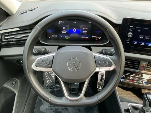 Used 2025 Volkswagen Jetta S FWD image 19