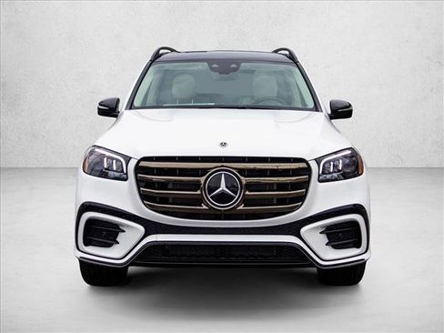 New 2026 Mercedes-Benz GLS 450 4MATIC image 2