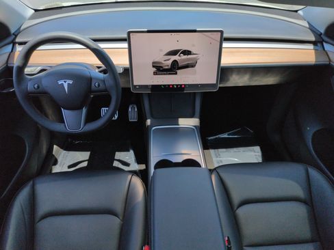 Used 2022 Tesla Model Y Long Range AWD/4WD image 28