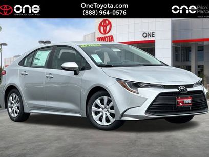 New 2025 Toyota Corolla LE