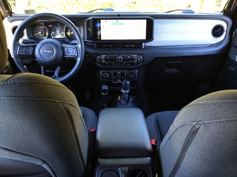 Used 2024 Jeep Wrangler Sport S w/ LED Headlamp & Fog Lamp Group image 14