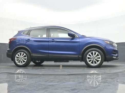 Used 2022 Nissan Rogue Sport SV w/ Technology Package image 31