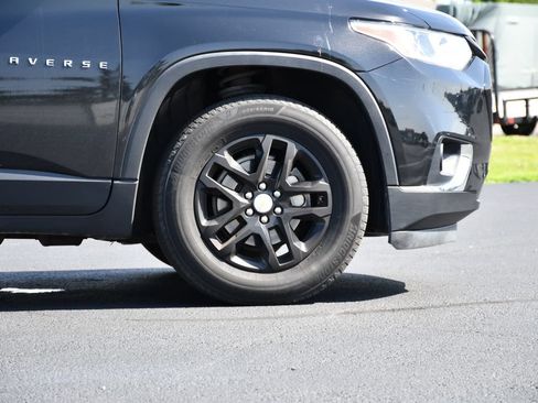 Used 2020 Chevrolet Traverse LT FWD image 9