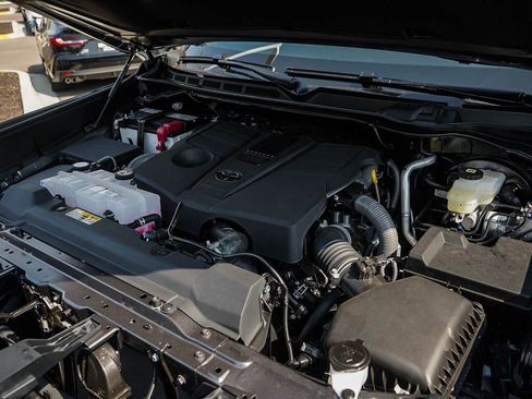 New 2026 Toyota Tundra SR5 image 7