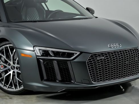 Used 2017 Audi R8 V10 plus AWD/4WD image 3