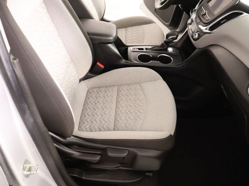 Used 2022 Chevrolet Equinox LT FWD image 12