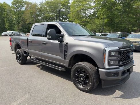 Used 2024 Ford F350 XLT w/ XLT Premium Package AWD/4WD image 8