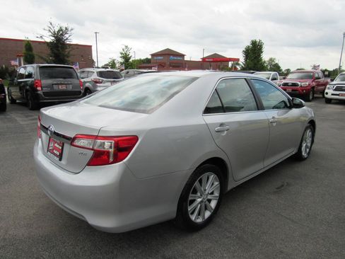 Used 2013 Toyota Camry XLE w/ Leather Pkg FWD image 6