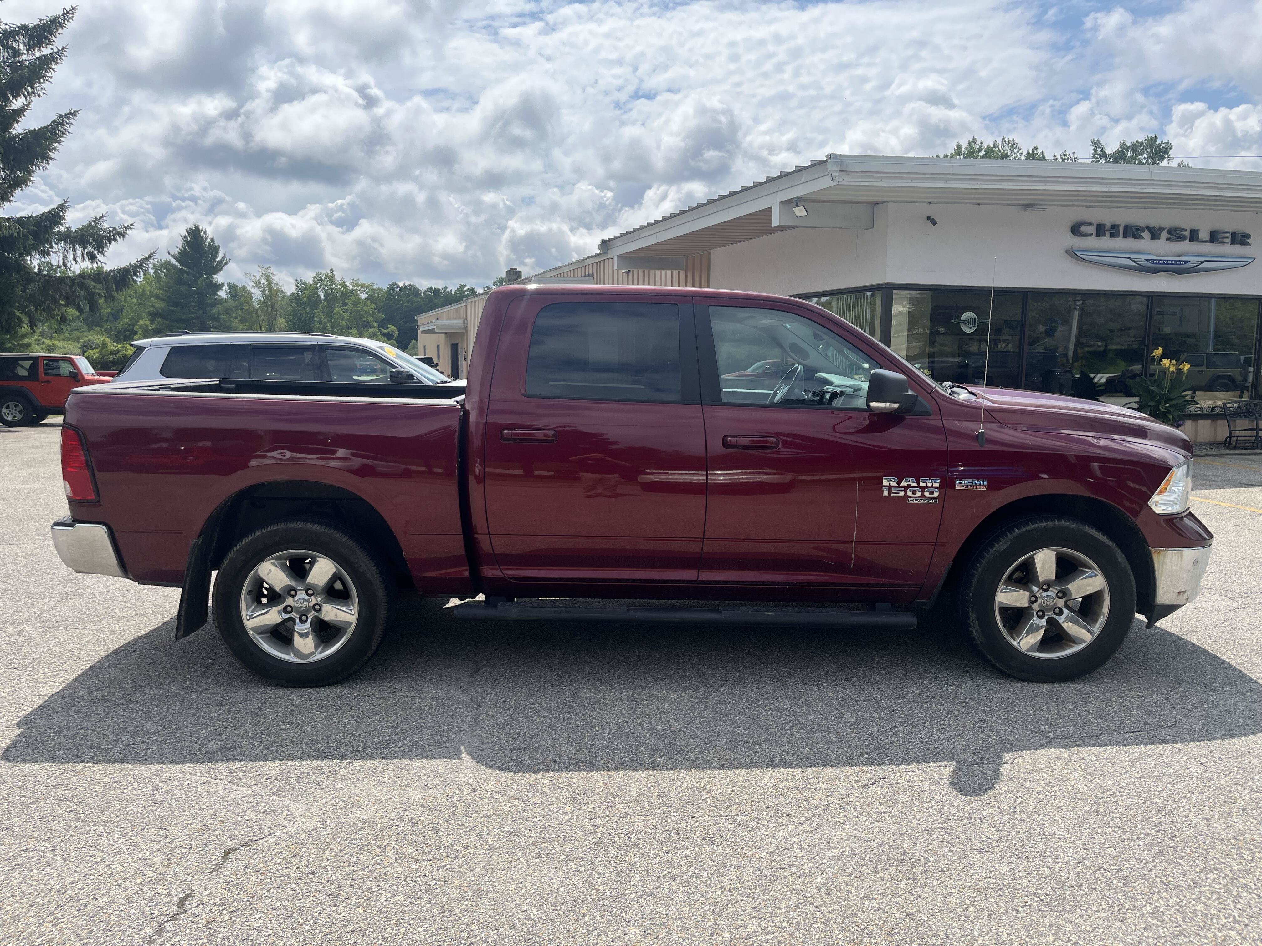 Certified 2019 RAM 1500 Big Horn AWD/4WD image 4