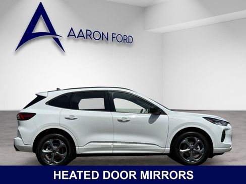 Used 2023 Ford Escape ST-Line w/ Tech Pack #1 AWD/4WD image 7