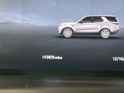 Used 2023 Land Rover Discovery HSE R-Dynamic image 12