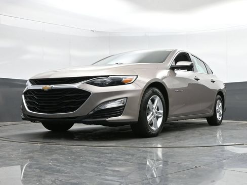 Used 2024 Chevrolet Malibu LT FWD image 45