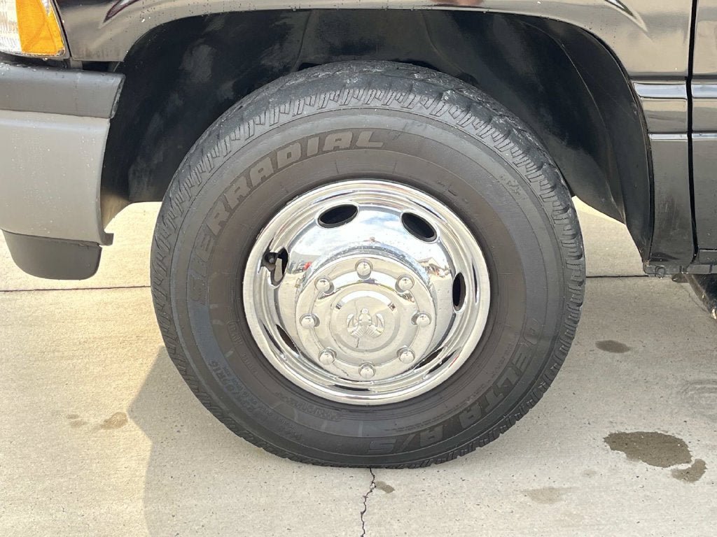 Used 2000 Dodge Ram 3500 Truck 2WD Quad Cab image 9