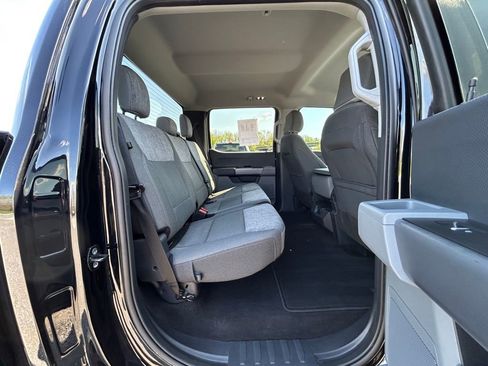 Used 2022 Ford F150 XLT w/ Trailer Tow Package image 18