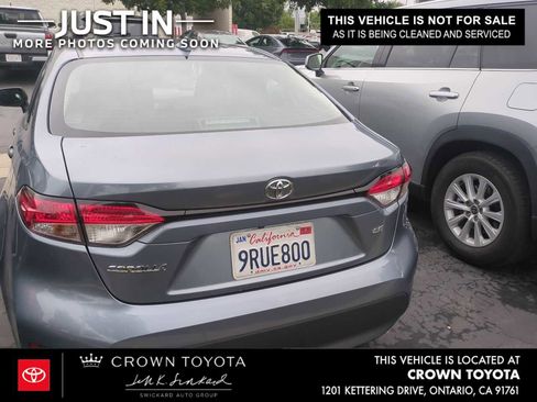 Used 2025 Toyota Corolla LE image 3