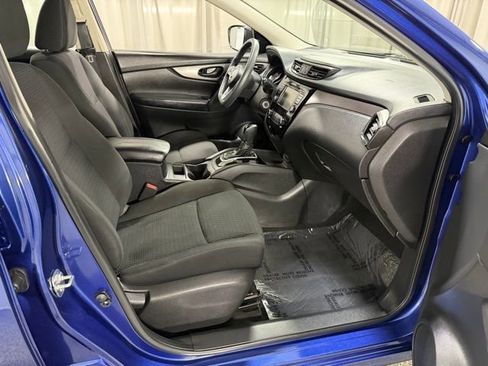 Used 2020 Nissan Rogue Sport S image 7