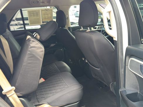Used 2020 Ford Explorer 2WD image 12
