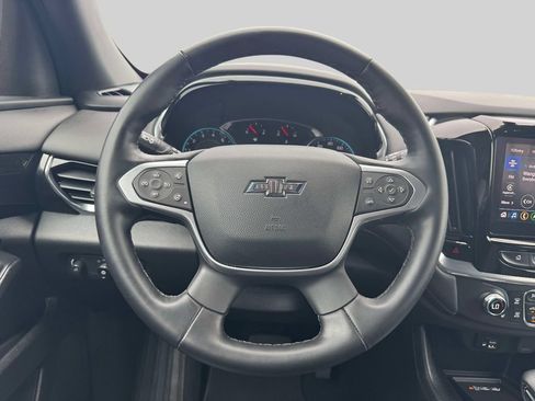 Used 2023 Chevrolet Traverse RS AWD/4WD image 13