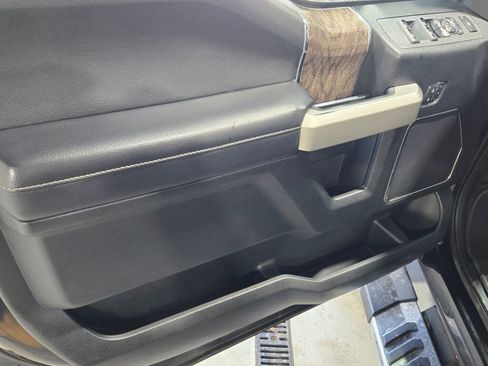 Used 2017 Ford F350 Lariat w/ Lariat Ultimate Package image 32