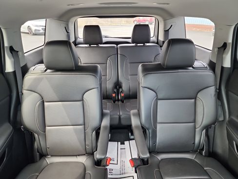 Used 2020 GMC Acadia SLT image 23