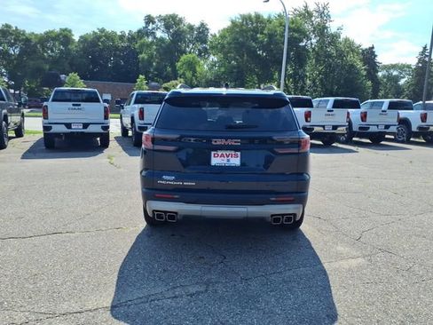 Used 2025 GMC Acadia Elevation AWD/4WD image 4