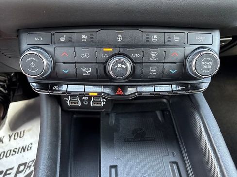 Used 2024 Dodge Durango GT AWD/4WD image 18