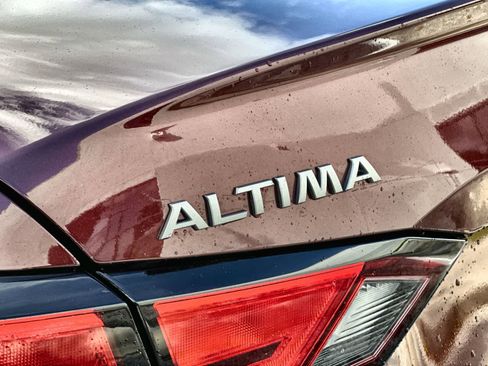 Used 2023 Nissan Altima 2.5 SL image 7