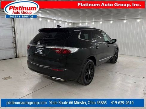 Used 2023 Buick Enclave Essence w/ Sport Touring Edition FWD image 5