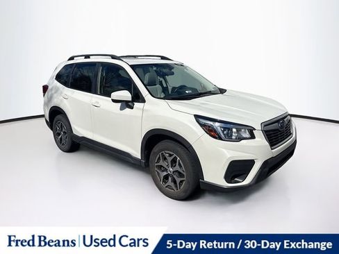 Used 2020 Subaru Forester Premium image 21