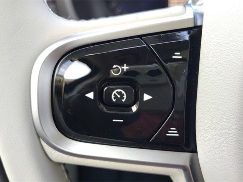 New 2026 Volvo XC90 B6 Ultra image 15