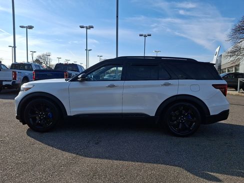 Used 2024 Ford Explorer ST w/ Equipment Group 401A image 6