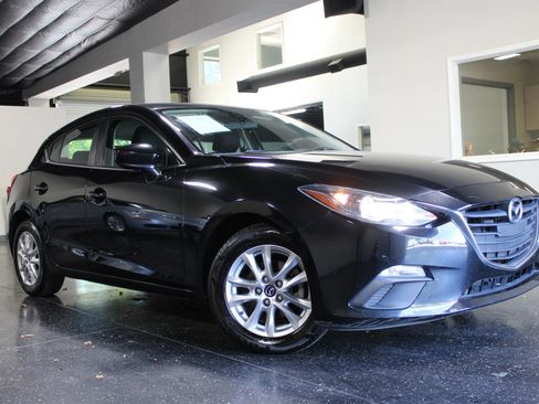 Used 2016 MAZDA MAZDA3 i Sport w/ Preferred Equipment Package FWD image 34