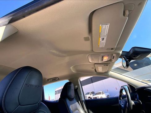 Used 2019 GMC Canyon Denali image 14