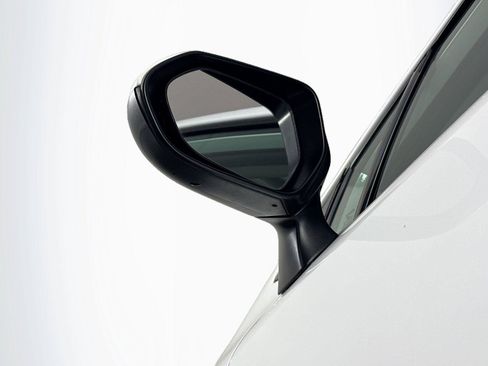Certified 2024 Toyota Corolla LE FWD image 5