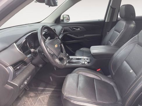 Used 2019 Chevrolet Traverse Premier AWD/4WD image 9