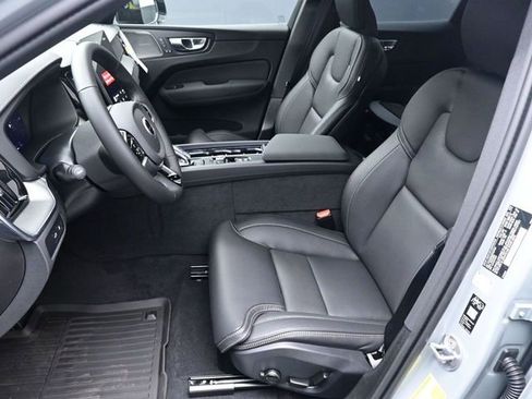 New 2026 Volvo XC60 T8 Ultra w/ Protection Package Premier AWD/4WD image 18