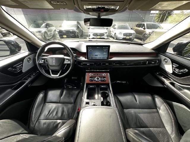 Certified 2023 Lincoln Aviator Reserve w/ Equipment Group 201A AWD/4WD image 16