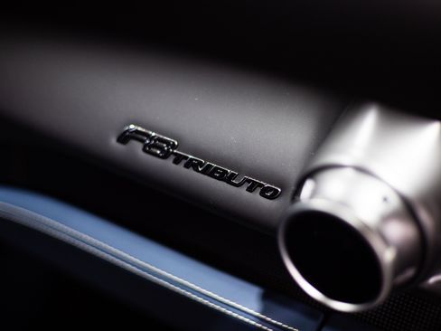 Used 2021 Ferrari F8 Tributo image 40