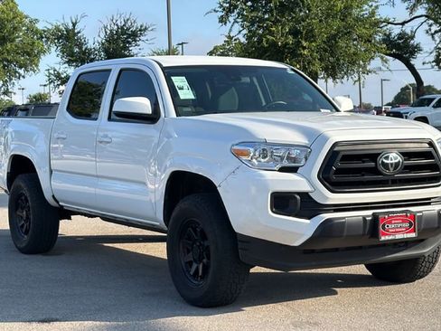 Certified 2023 Toyota Tacoma SR AWD/4WD image 3
