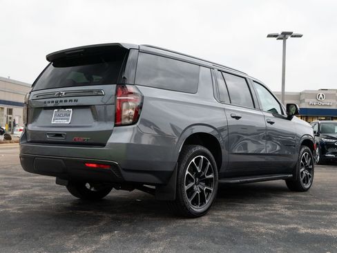 Used 2021 Chevrolet Suburban RST w/ Luxury Package image 11
