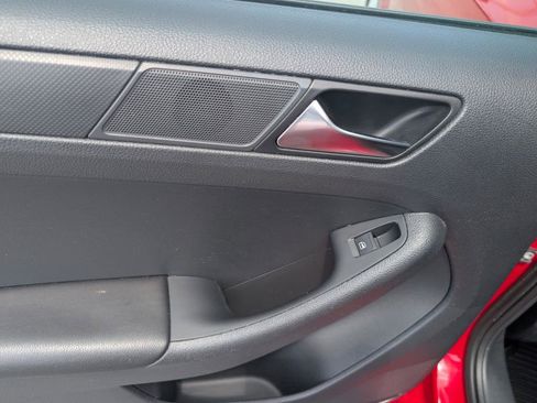 Used 2015 Volkswagen Jetta S FWD image 35