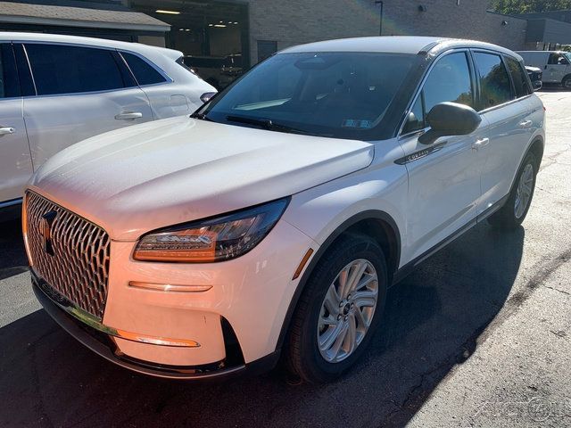 Used 2023 Lincoln Corsair AWD image 1