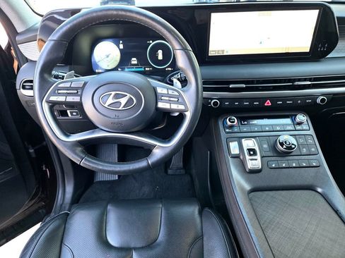 Used 2024 Hyundai Palisade Limited image 11