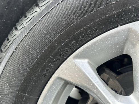 Certified 2021 Chevrolet Equinox LT image 34