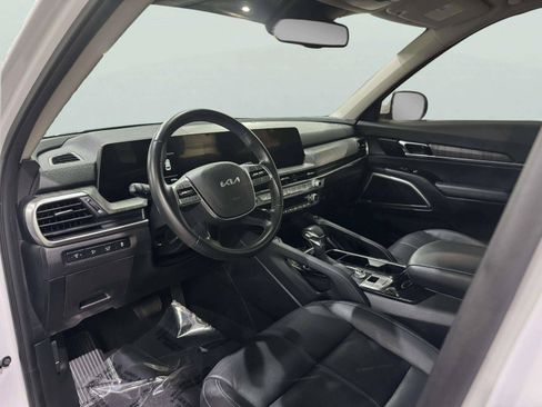 Used 2023 Kia Telluride EX w/ EX Captain's Chair Package FWD image 24