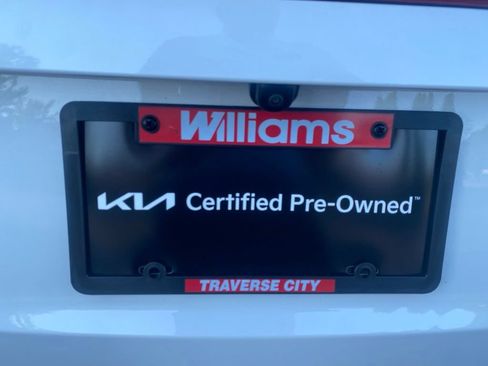 Used 2024 Kia Seltos EX AWD/4WD image 11
