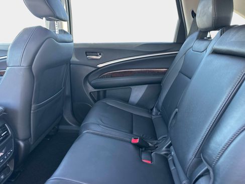 Used 2020 Acura MDX FWD image 13